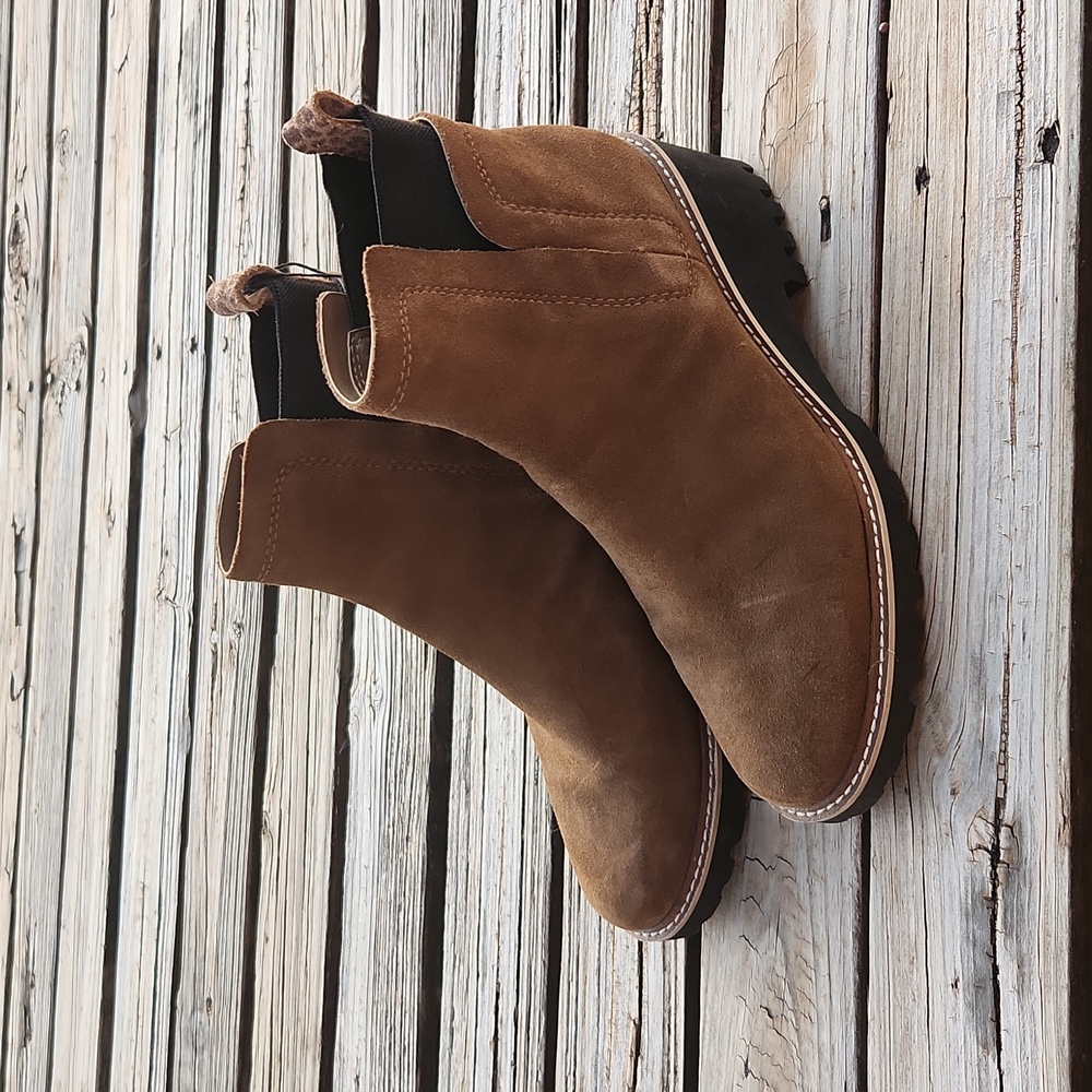 Dolce Vita Huey H20 Boot Ankle Lug Sole Size 10 Brown Suede Bootie Fall Slip On - Picture 7 of 12